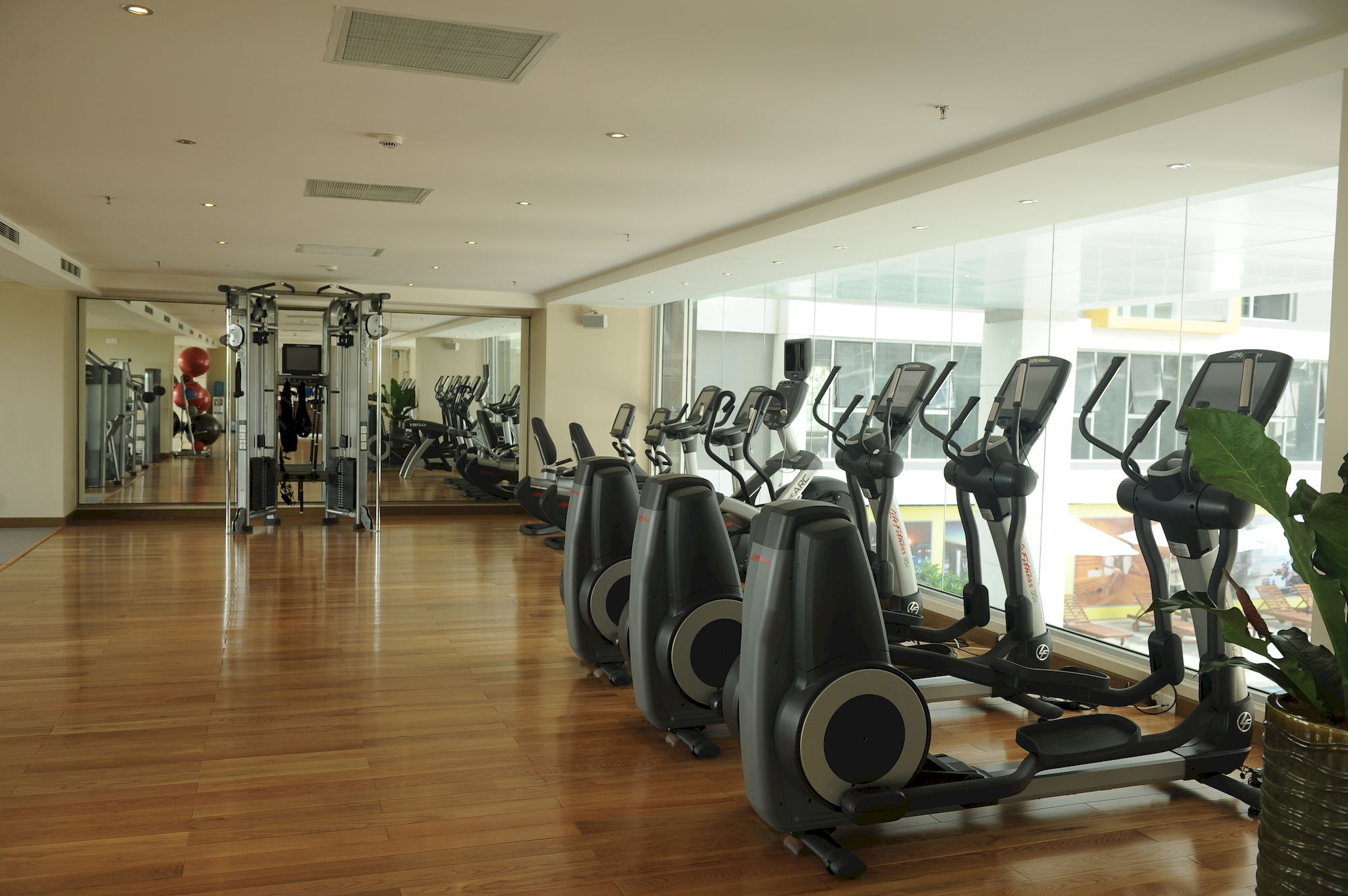 Bluesky Serviced Airport Plaza * Ho Chi Minh City