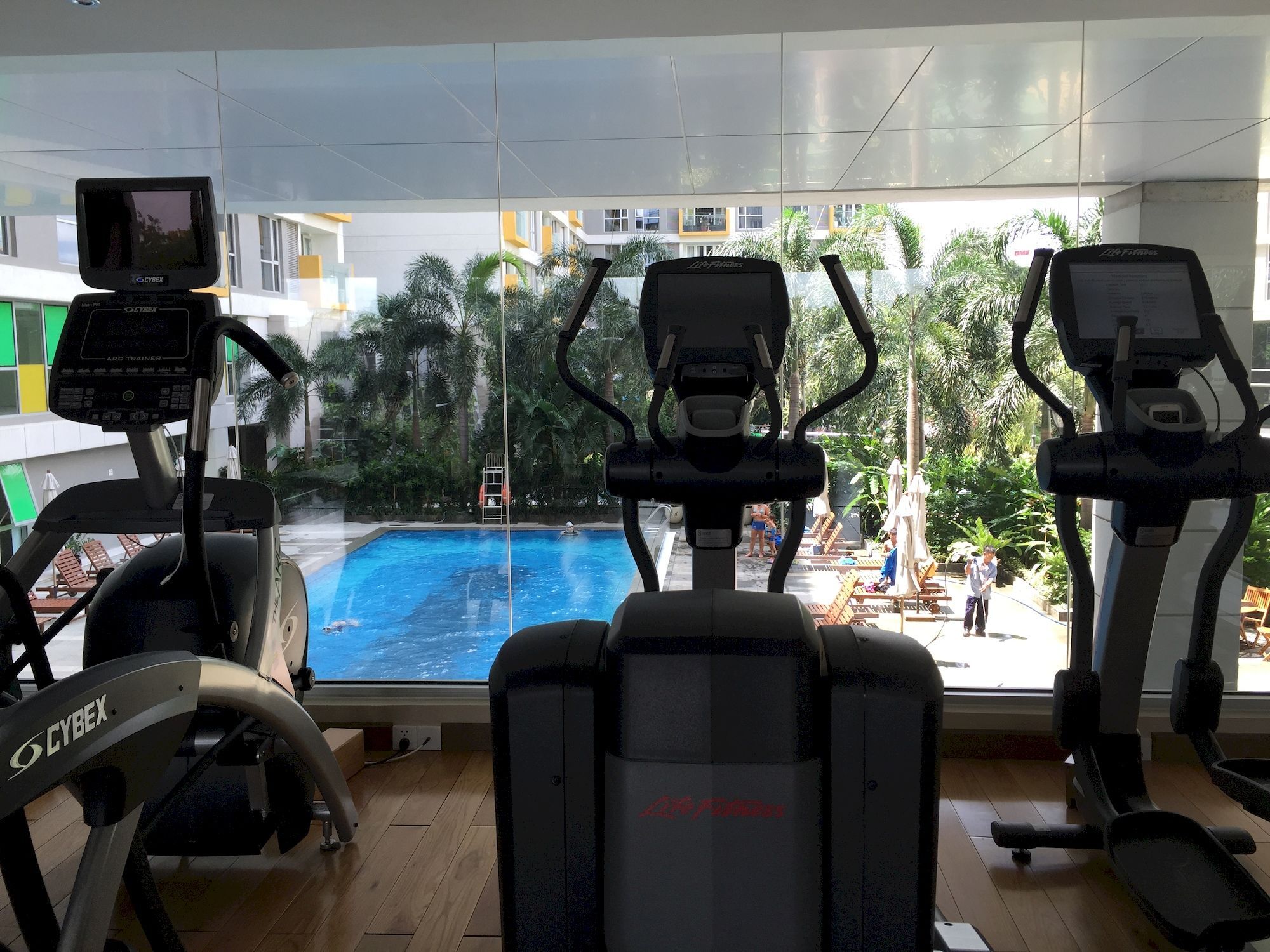 Bluesky Serviced Airport Plaza Ho Chi Minh City
