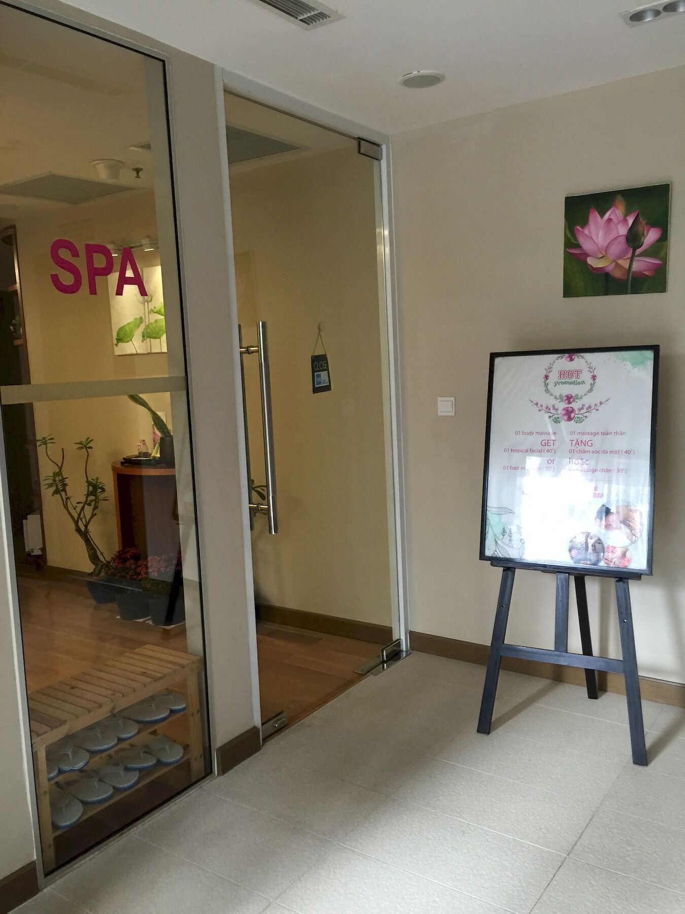 Bluesky Serviced Airport Plaza * Ho Chi Minh City