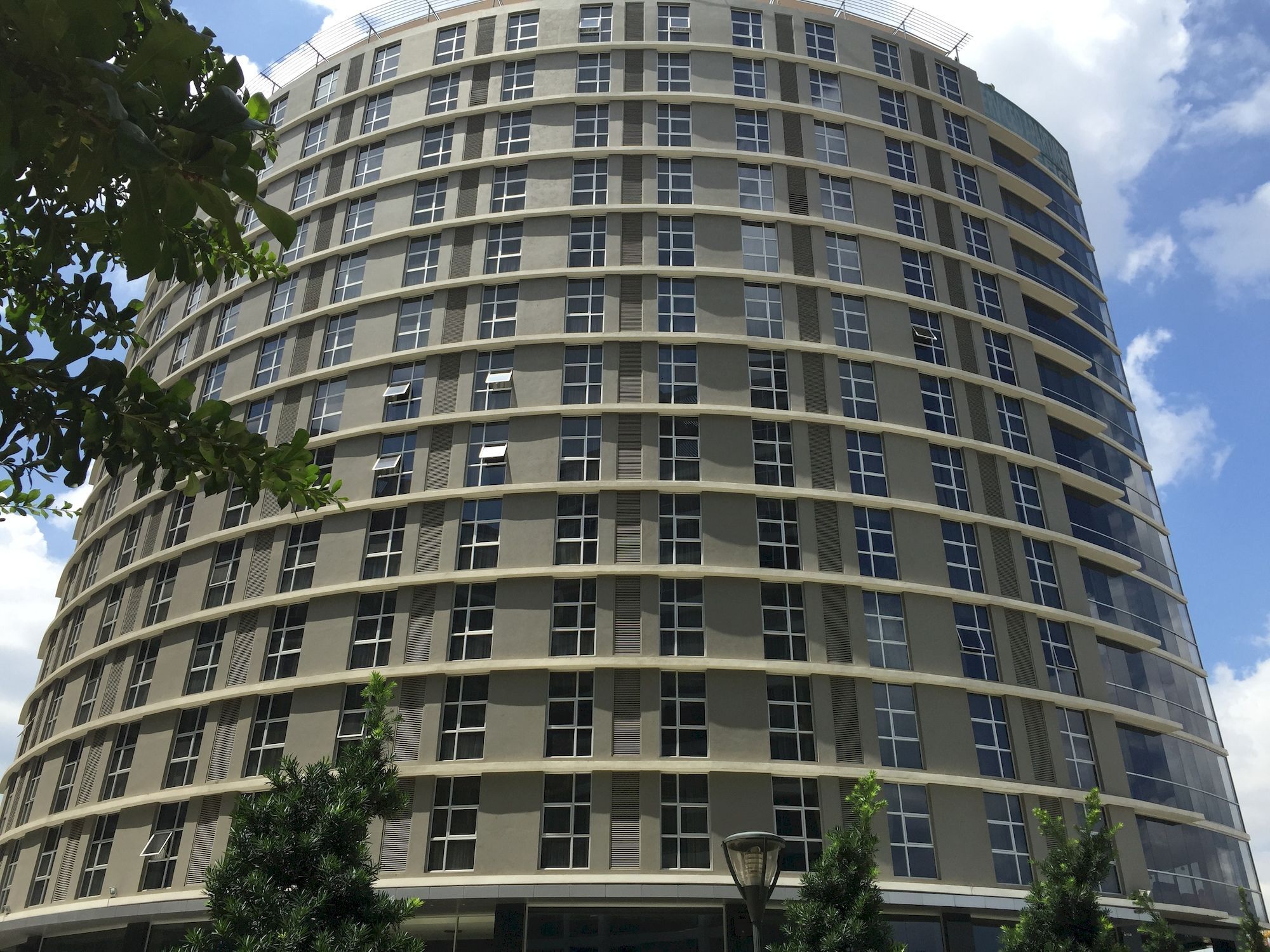 Apartment Bluesky Serviced Airport Plaza *