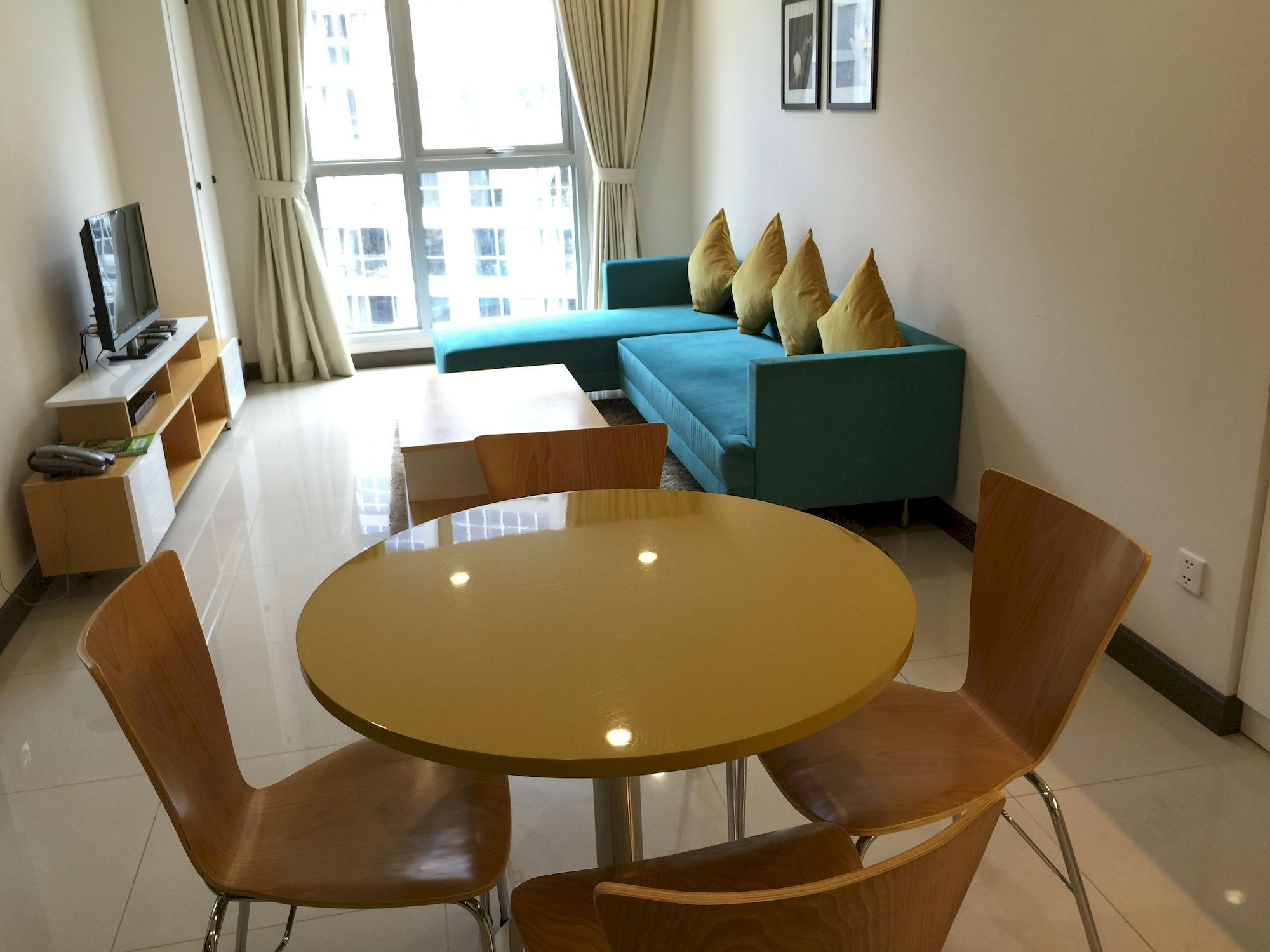 Bluesky Serviced Airport Plaza Apartment Ho Chi Minh City